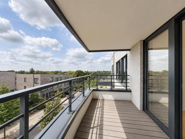 Beautiful 2 bedroom apartment—available August 1