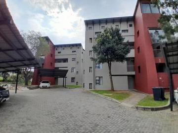 beautiful 2 bedroom apartment on the.
