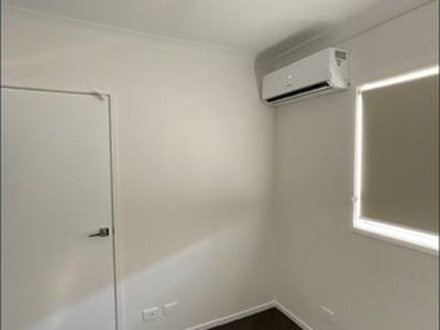 Beautiful 2 Bedroom Duplex in Family Friendly Suburb