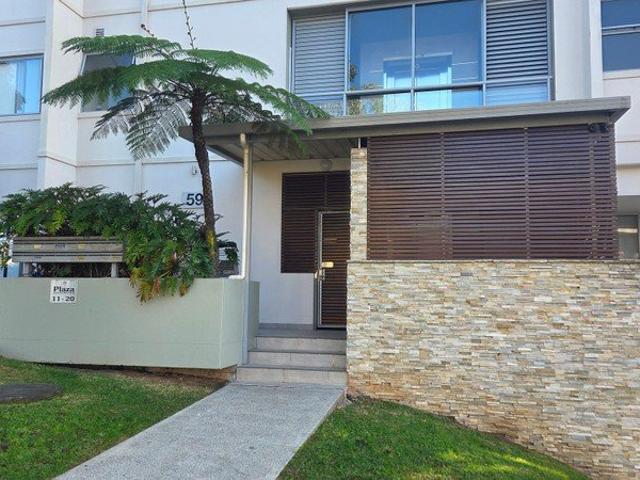 Beautiful 2 Bedroom Ground Floor Unit in the Heart of Town
