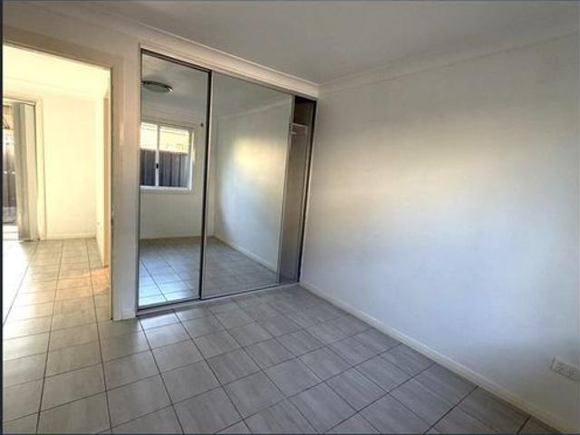 Beautiful 2 Bedroom Home Close to Station