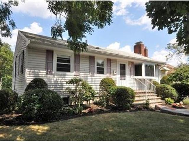 BEAUTIFUL 2 BEDROOM HOME FOR RENT IN BELMONT!