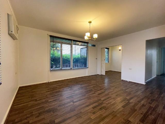 Beautiful 2 Bedroom home in the Heart of Town
