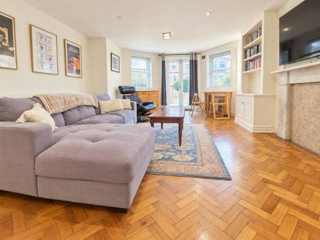 Beautiful 2 bedroom In crouch hill/Finsbury park