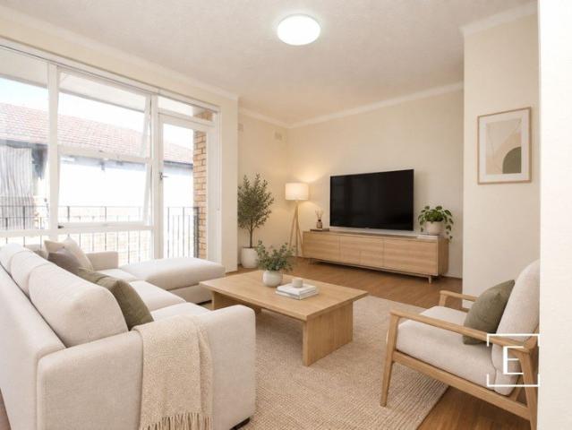 Beautiful 2 Bedroom in Gladesville