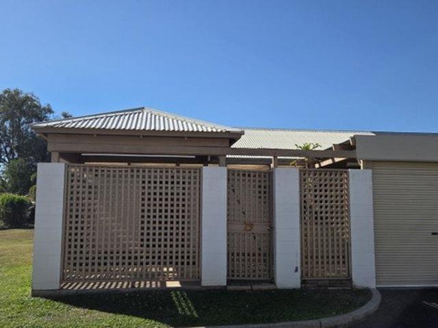 BEAUTIFUL 2 BEDROOM UNIT !