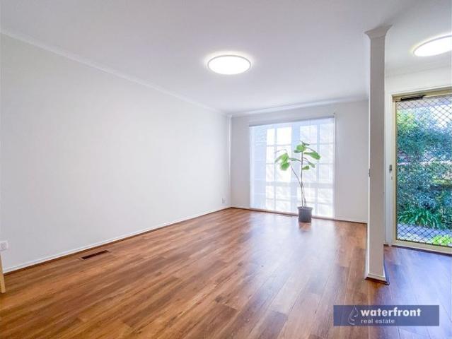 BEAUTIFUL 2 BEDROOM UNIT IN A FANTASTIC LOCATION