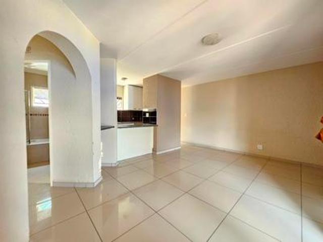 beautiful 2 bedroom 1 bathroom apart.