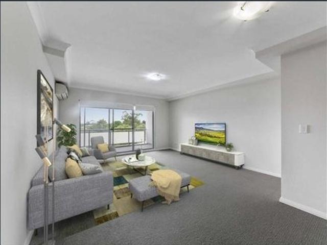 Beautiful 2 Bedroom & 2 Bathroom Unit