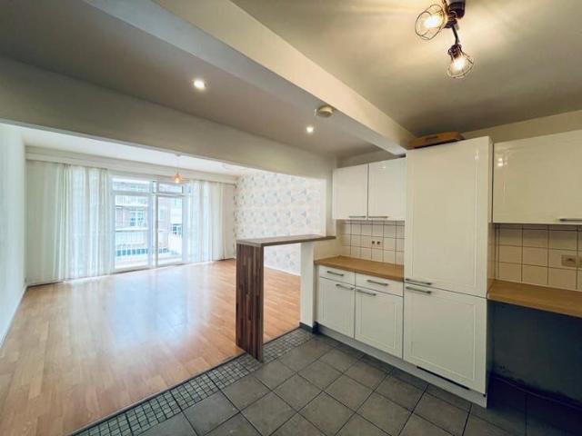 Beautiful 2 bedroom, 97m2 apartment for rent in Ixelles