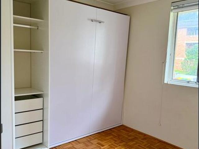 BEAUTIFUL 2 bedrooms Unit close to all Rusell Lea Amenities!