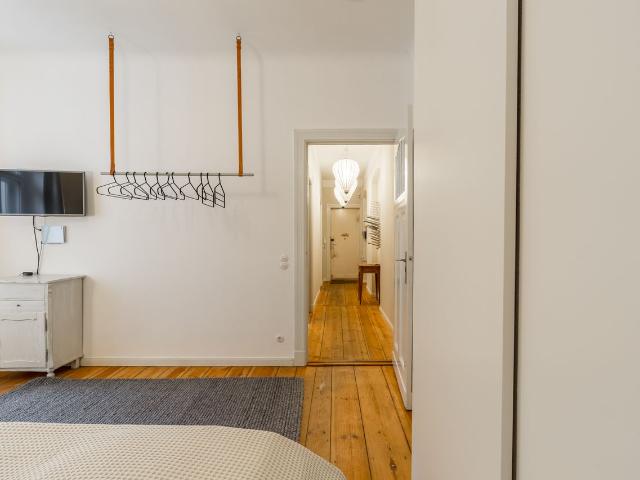 Beautiful 2 Room Apartment in Hip Neukölln, Berlin Amsterdam Apartments for Rent