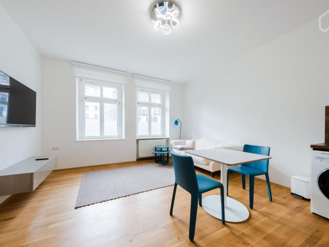 Beautiful 2 Room flat in München very central