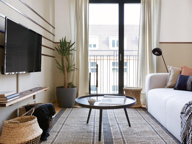 Beautiful 2 Room Parkside Apartment in Central Berlin