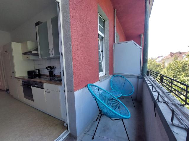 Beautiful 2 rooms Apartment at Treptower Park, Berlin Amsterdam Apartments for Rent