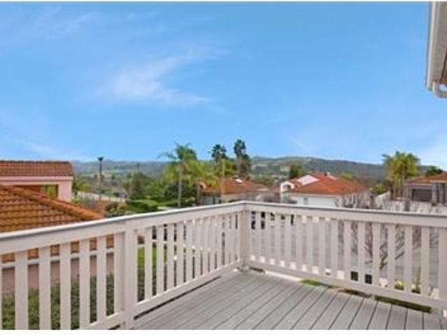 Beautiful 2 story home on private cal desac with views
