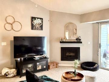 BEAUTIFUL 2bed 2bath