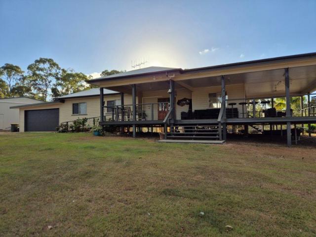 Beautiful 40 Acre Hobby Farm Euleilah, Baffle Creek