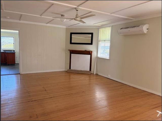 BEAUTIFUL 4 BED HOME, WALK TO TOWN CLOSE TO EVERYTHING