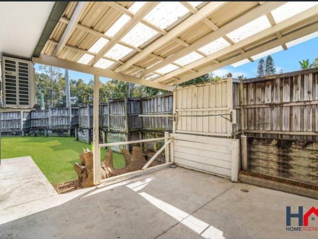 Beautiful 4 Bedroom Family Home in Prime Miller Location