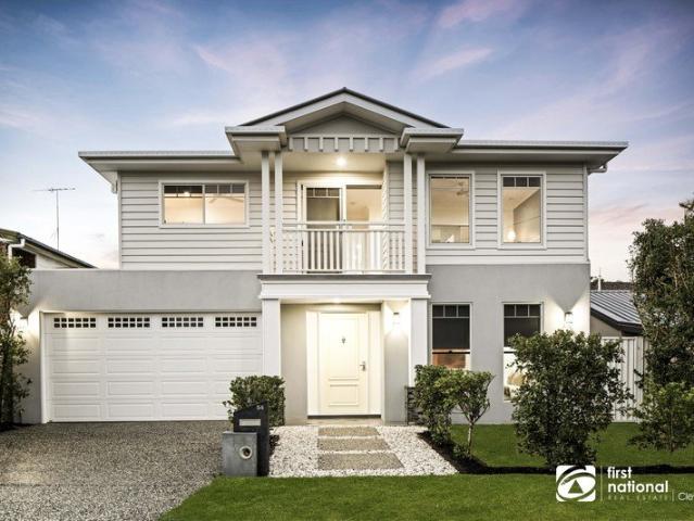 Beautiful 4 Bedroom Family Home with Pool in Sought After Location
