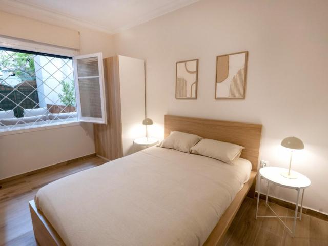 Beautiful 4 bedroom flat in San Antoni