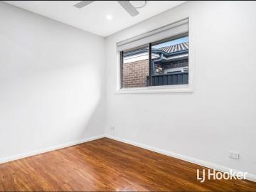 Beautiful 4 Bedroom Home Great Location!