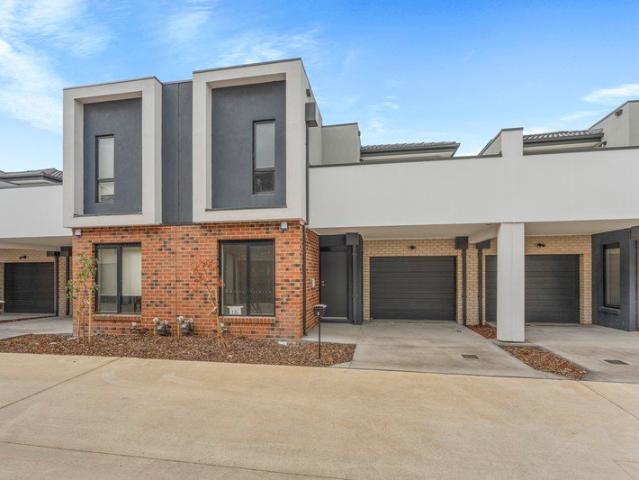 BEAUTIFUL 4 BEDROOM HOME IN A GREAT LOCATION!