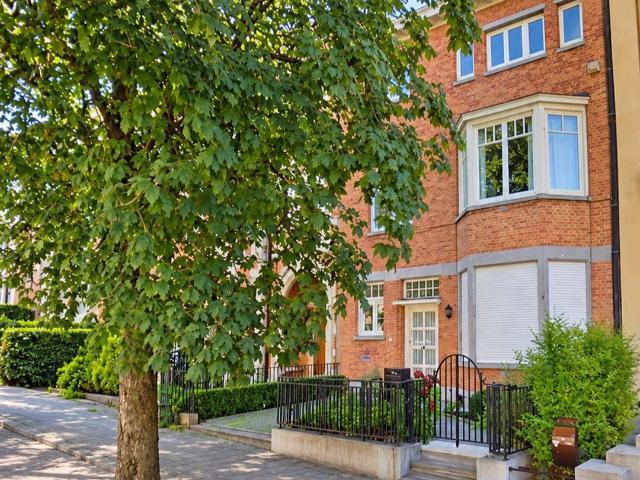 Beautiful 4 bedroom house Brugmann Heroes' Square