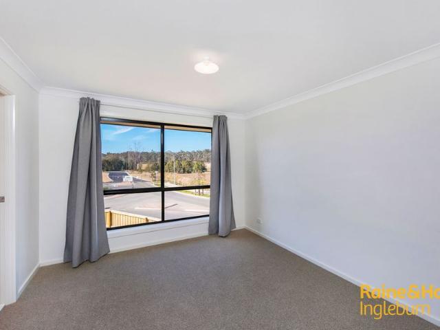Beautiful 4 Bedroom House, Close to Leppington Station !