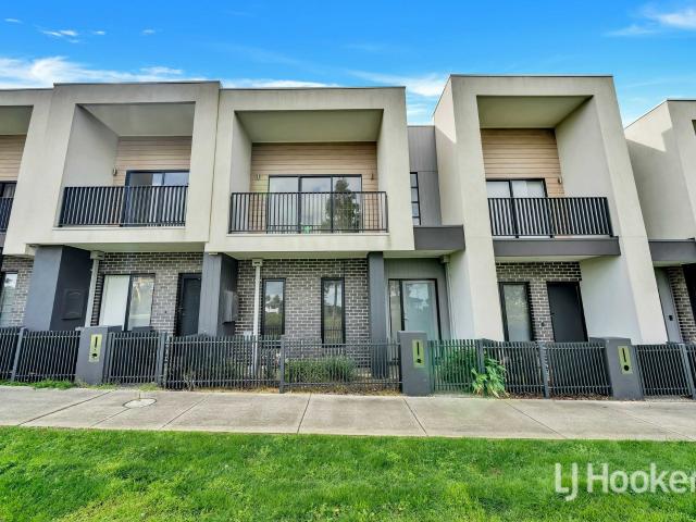 Beautiful 4 bedroom house for rent in Mickleham!