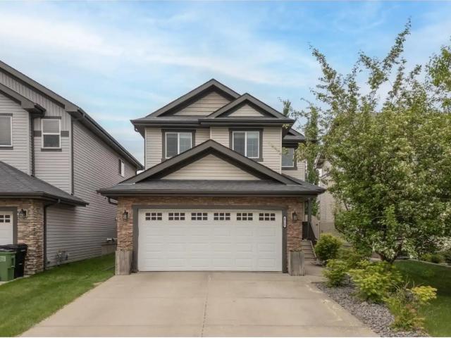 Beautiful 4 Bedroom House with AC, Finished Basement, Double Attached Garage