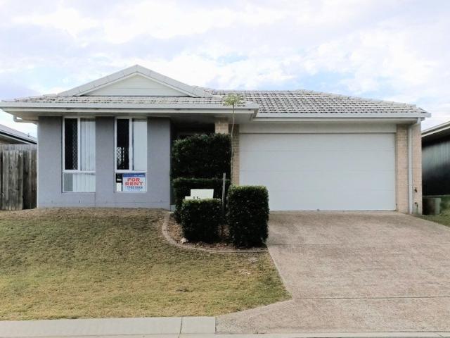 BEAUTIFUL 4 BEDROOMS, 2 LIVING AREAS