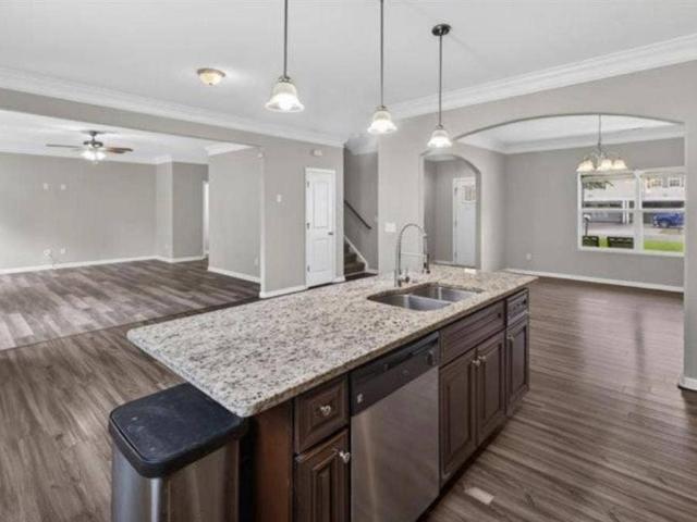 Beautiful 4 Bedrooms house