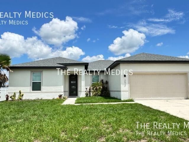 Beautiful 4 Br/2 Ba Home in Poinciana!