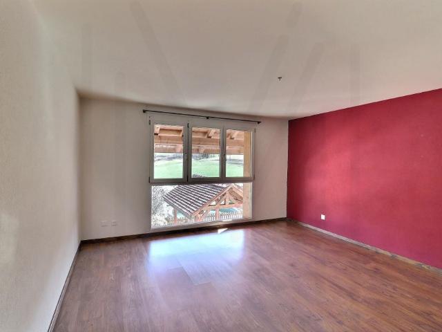 Beautiful 5.5 room semi detached house in an agricultural estate
