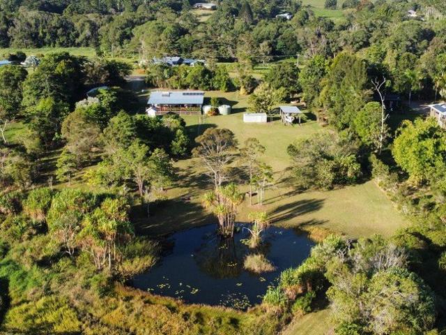 Beautiful 5 Acre Haven in Sought After Julatten