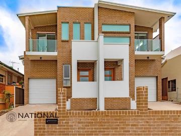 Beautiful 5 Bedroom Duplex in a Quiet, Convenient Location