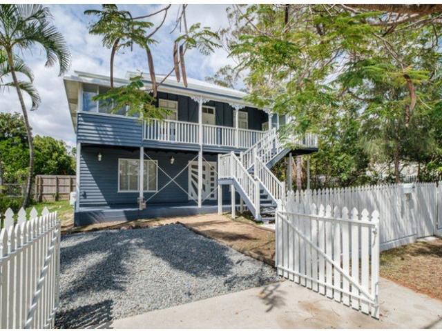 Versatile Queenslander with Genuine Dual Living.