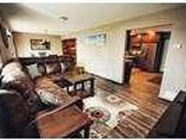 Beautiful 5 bedroom 3 bath lake home Spicer Minnesota
