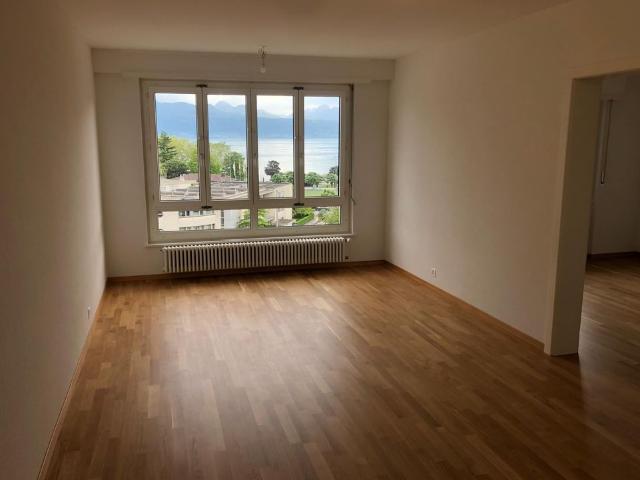 Beautiful 5 room apartment on the 2nd floor, without elevator