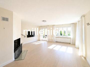 Beautiful 8P house with pool in Onex