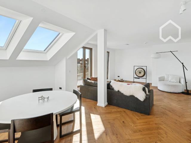 Beautiful 95sqm Apartment in Tempelhof Schoneberg, Berlin Amsterdam Apartments for Rent