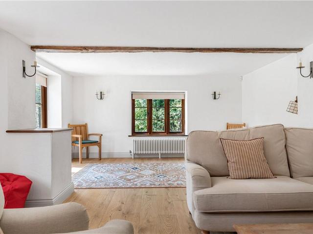 Beautiful Cotswold retreat in the picturesque village of Bampton