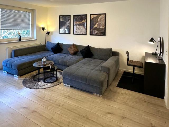 Beautiful Cozy 2 Room Apartment near Hürth Park Shopping Center
