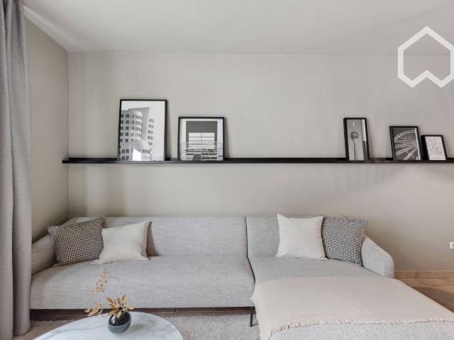 Beautiful & cozy apartment in Dusseldorf, Dusseldorf Amsterdam Apartments for Rent