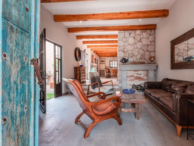 Beautiful Casa Pepper Drive for rent February 2027