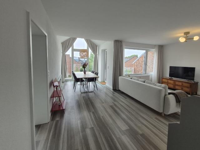 Beautiful charming 2 room apartment directly by the Rhine, Dusseldorf Amsterdam Apartments for Rent