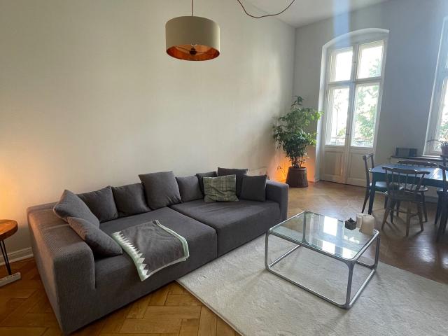 Beautiful & charming apartment in Lichtenberg, Berlin Amsterdam Apartments for Rent