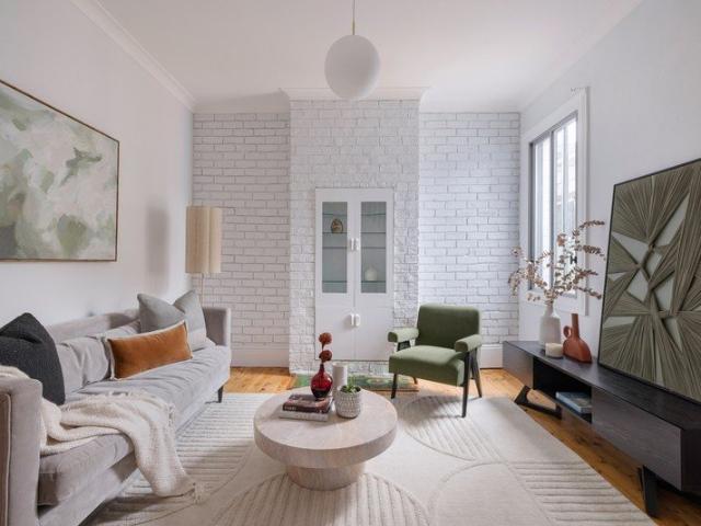 Beautiful character house / deep block / exceptional potential